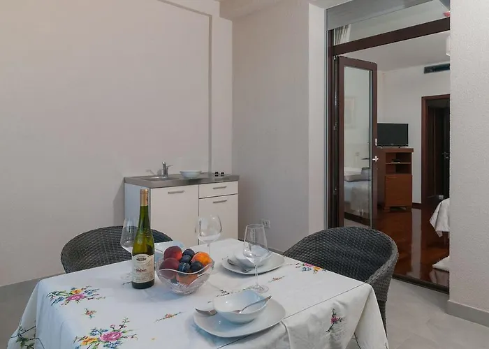 Luxury Near The 4*