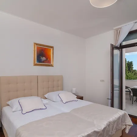 Luxury Near The ゲストハウス スプリト