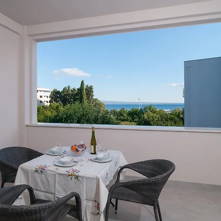 Luxury Near The 4* スプリト