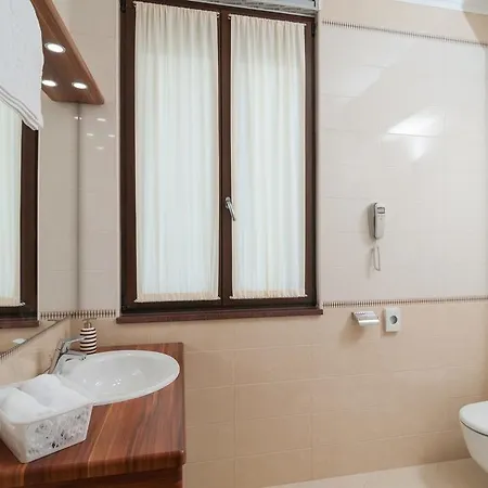 Luxury Near The Beach 4* Split